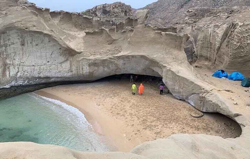 جزیره هندورابی هرمزگان