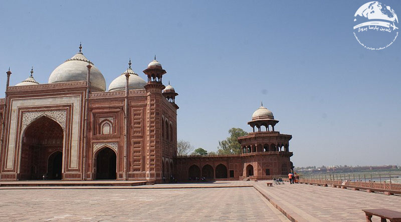 مسجد تاجمحل