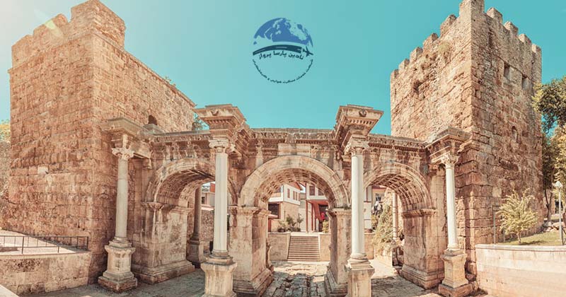 دروازه هادریان آنتالیا