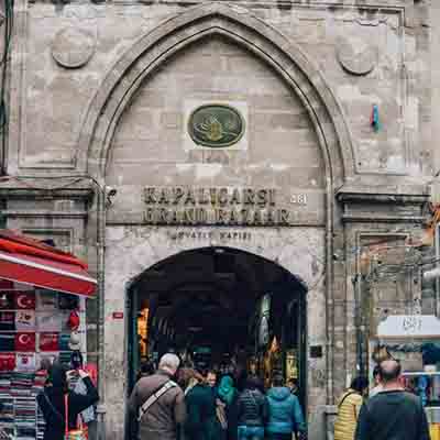 بازار بزرگ استانبول - از گوشت مرغ تا جون آدمیزاد