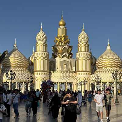 دهکده جهانی دبی؛ سفری شگفت‌انگیز به دور دنیا تنها با یک بلیط